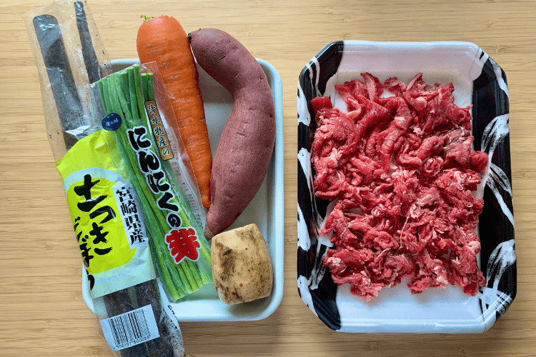 秋野菜と牛肉の味噌バター炒め材料
