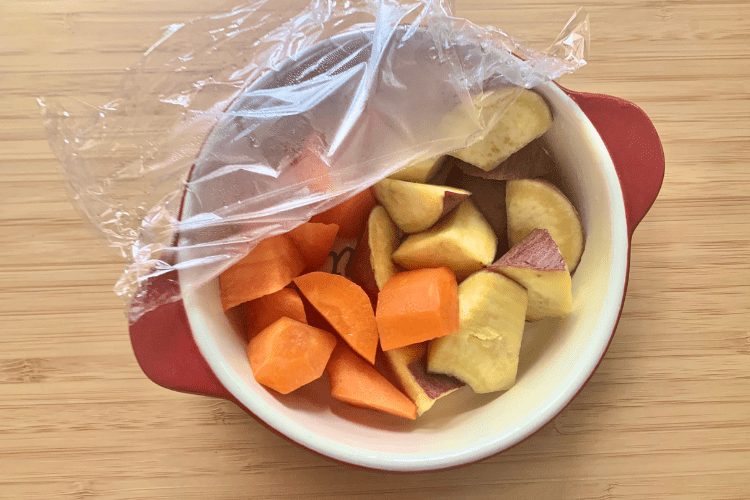 秋野菜と牛肉の味噌バター炒め工程